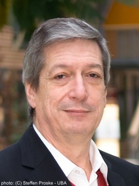 Dr. Harry Lehmann